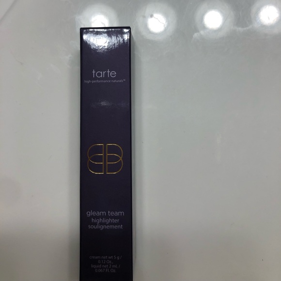 Tarte Gleam Team highlighter in Champagne - Picture 2 of 4